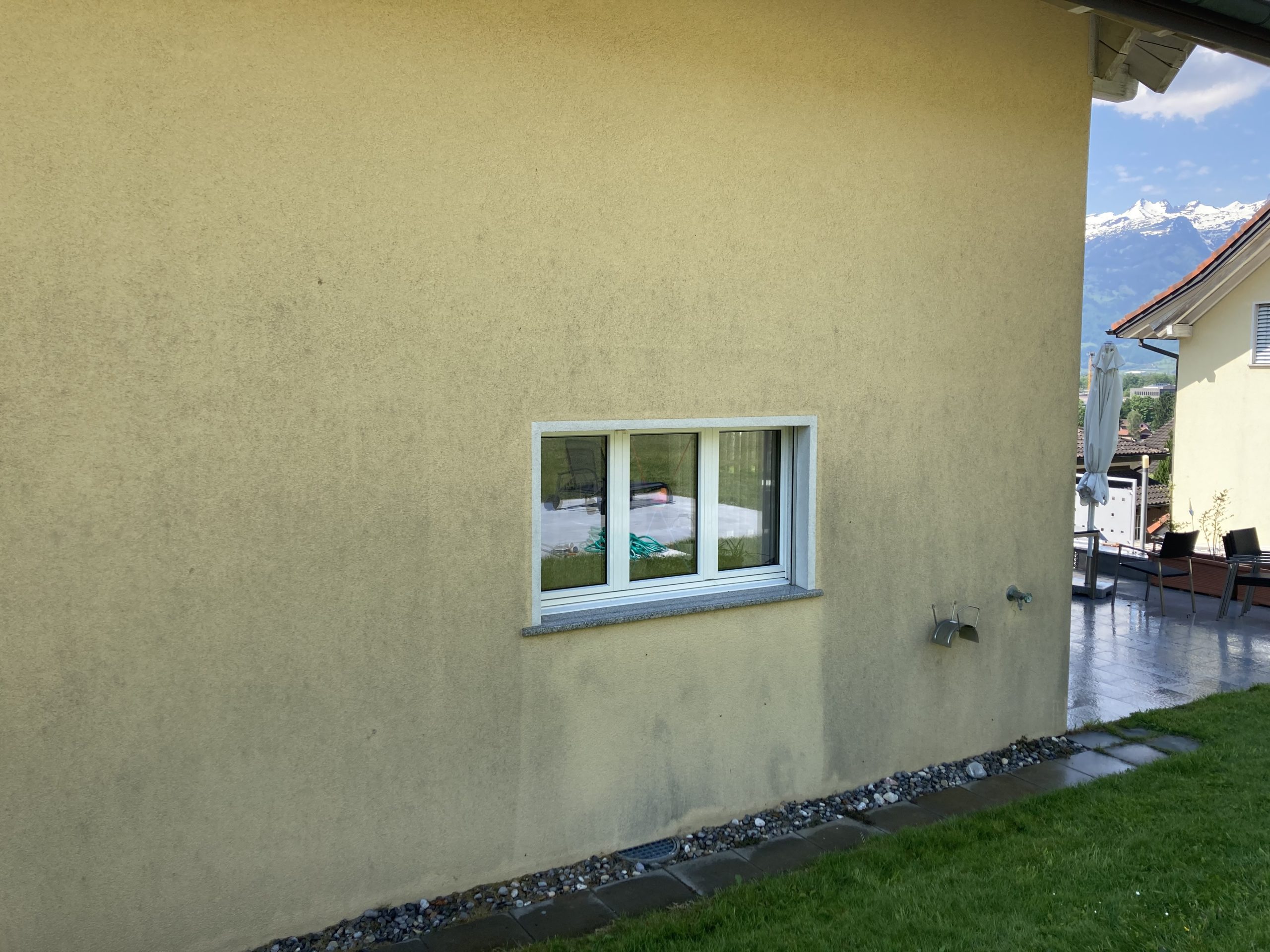 https://www.koster-gs.ch/wp-content/uploads/2023/02/Fassade-Ospelt-vorher-scaled.jpg