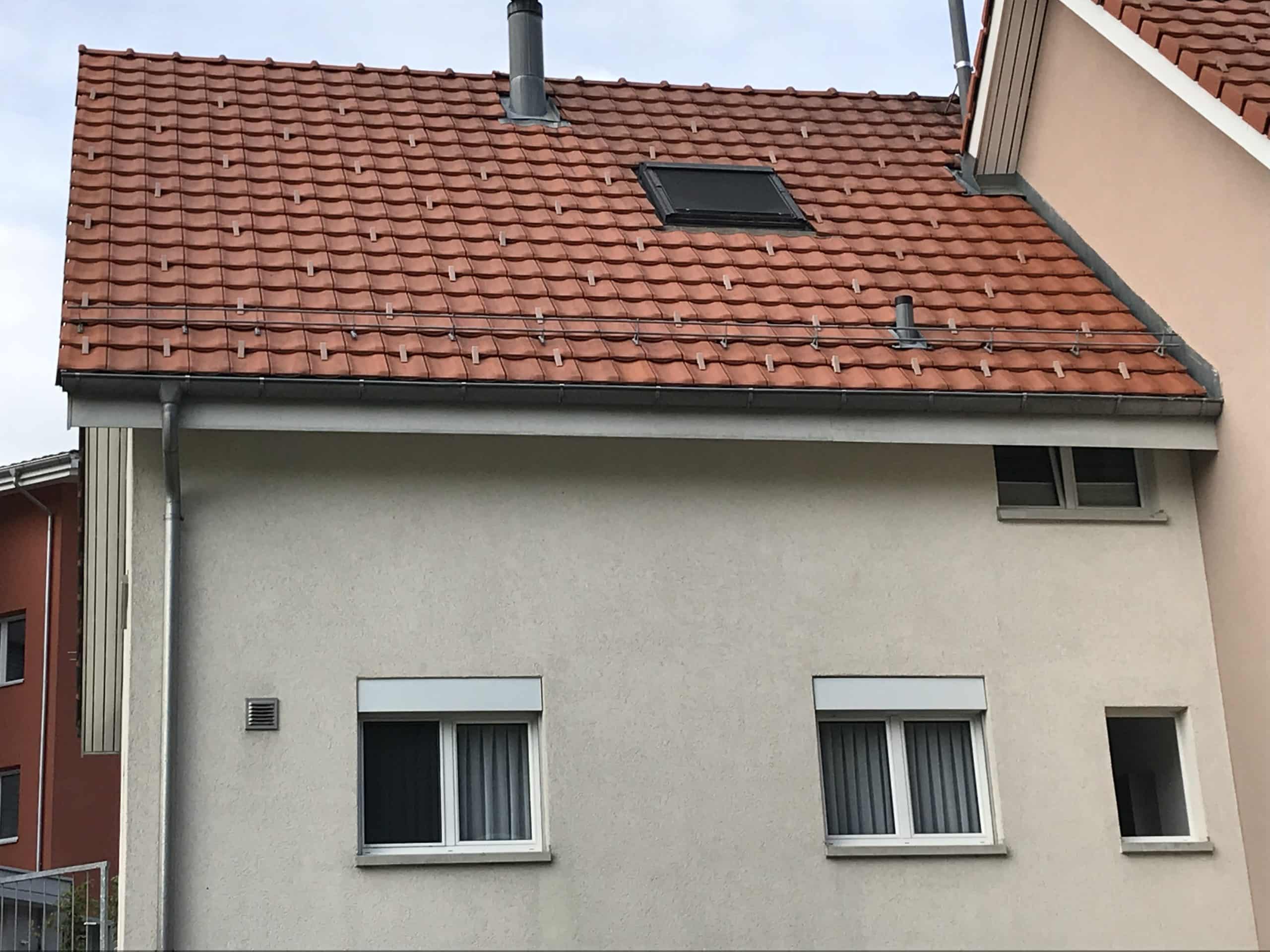 https://www.koster-gs.ch/wp-content/uploads/2023/02/Schmid-Au-SG-Dach-nachher-scaled.jpg