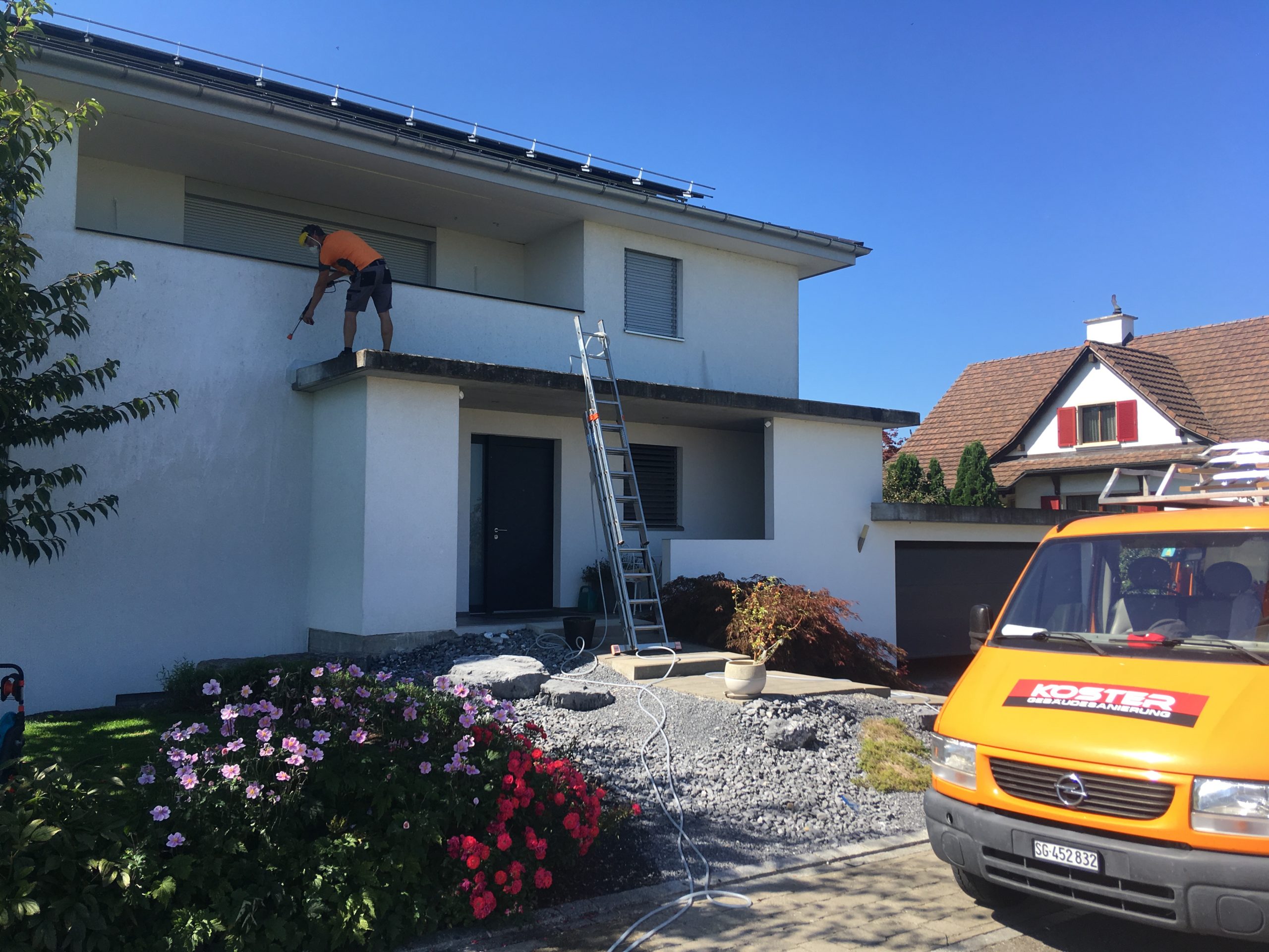 https://www.koster-gs.ch/wp-content/uploads/2023/02/Tunesi-Fassade-3-Ost-vorher-scaled.jpg